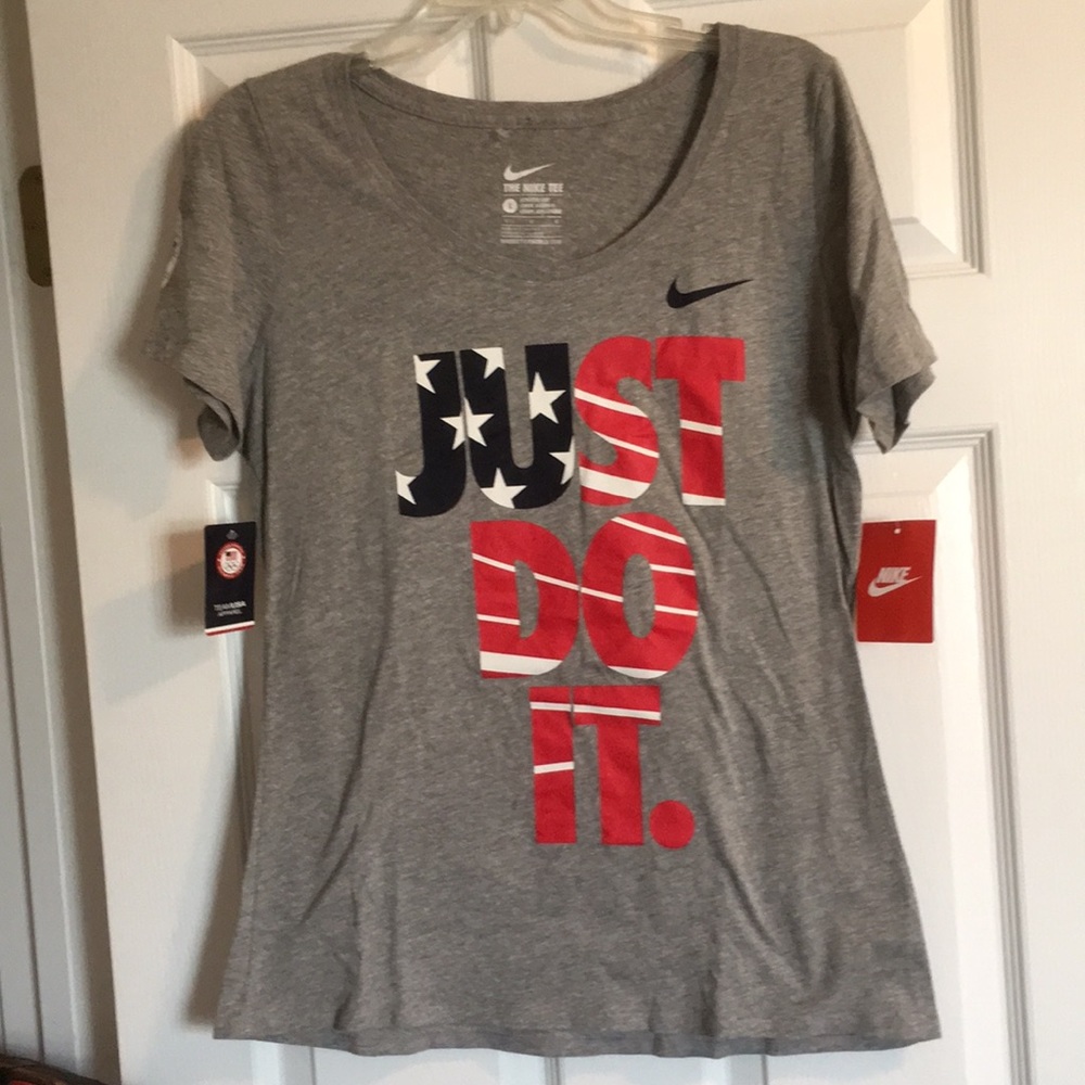 NIKE JUST DO IT T-SHIRT - NWT - Large Athletic Cut
